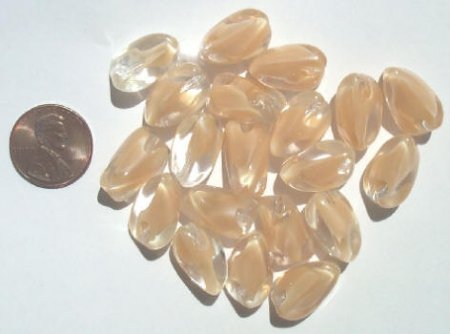 20 17x11mm Twisted Crystal Caramel Nuggets