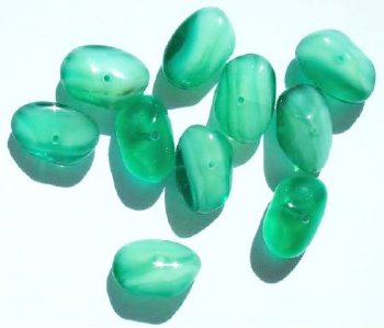 10 18x12x9mm Emerald & White Potato Nugget Beads