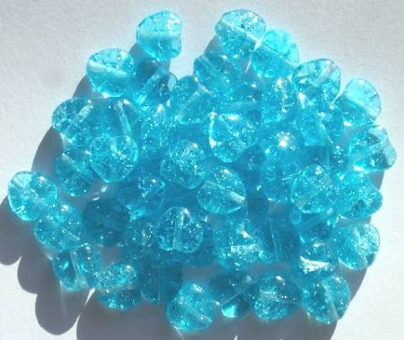 50 8mm Aqua Crackle Hearts