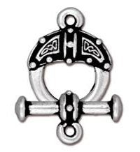 1 16.25mm TierraCast Antique Silver Celtic Toggle