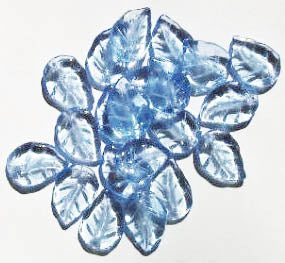 25 14mm Light Sapphire Leaf Beads