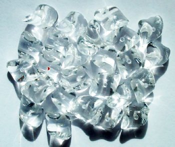 25 12x8mm Transparent Crystal Twisted Swirl Glass Beads