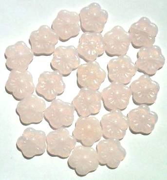 25 15mm Pale Pink Marble Flower Beads