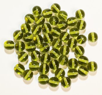 25 8mm Round Transparent Olivine Glass Beads