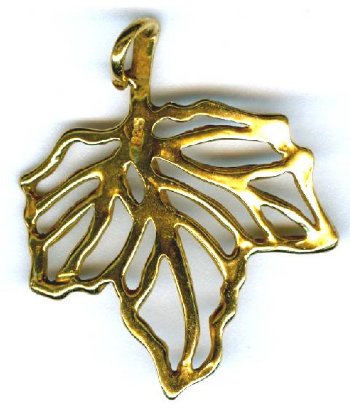 1 22mm Anti-Tarnish Brass Open Maple Leaf Pendant