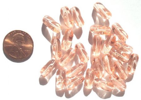 25 13mm Twisted Ovals - Rose Pink