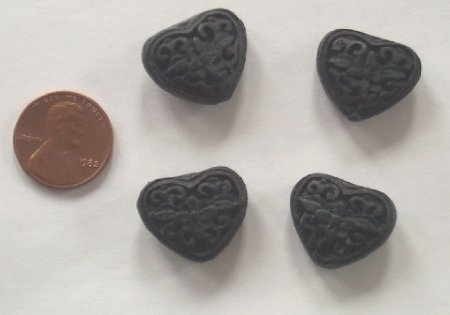 4 17x20mm Cinnabar Black Hearts
