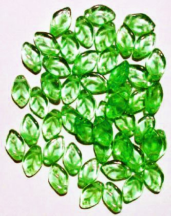 50 12mm Transparent Olivine Glass Leaf Beads
