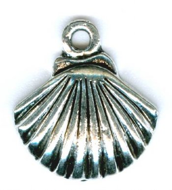 1 15x14mm Antique Silver Scallop Shell Pendant