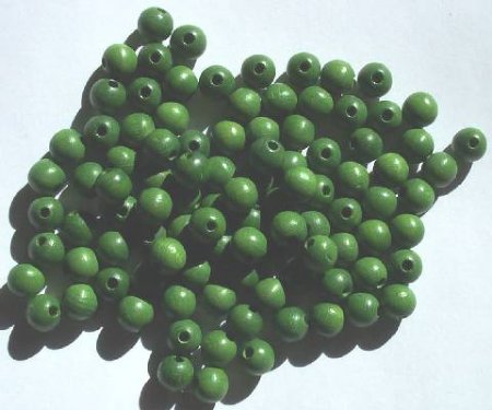 100 8mm Green Round Wood with 2mm Hole