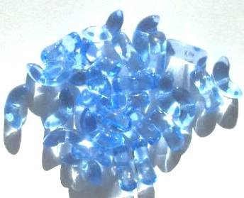 30 14mm Transparent Light Sapphire Angel Wings