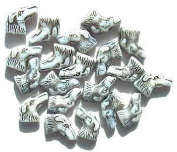 20 20mm White and Black Dog Head Beads