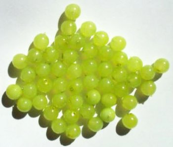 25 8mm Translucent Dyed & Coated Pea Green Round Beads