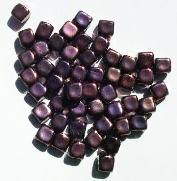 50 8mm Diagonal Hole Metallic Purple Cube Beads