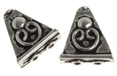 1 15x13mm Bali Silver Triangular 2 to 1 Connector or Cord End