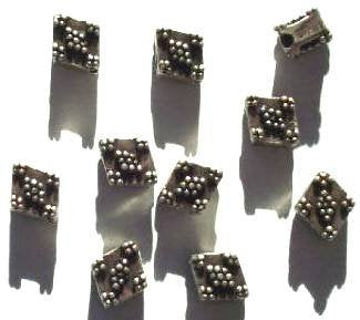 10 10mm Antique Silver Diamond Shaped Metal Beads (diagonal hole)