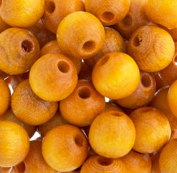 100 8mm Yellow Round Wood with 2mm Hole