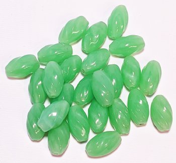 25, 14x8mm Milky Jade Green Opal Twisted Oval Beads