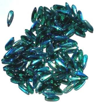 100 3x10mm Emerald AB Daggers