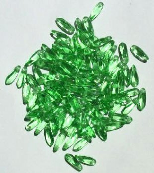 100 3x11mm Transparent Light Green Dagger Beads
