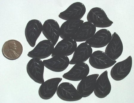 20 26x16mm Black Leaf Beads