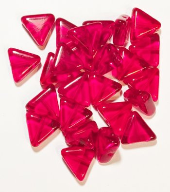 25 12mm Siam Ruby Flat Triangle
