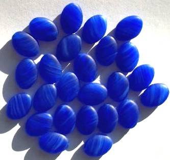 25 16x11mm Flat Oval Marble Matte Sapphire
