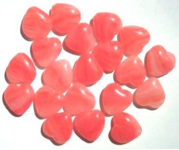 20 15mm Strawberry Pink Marble Glass Heart Beads