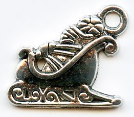 1 19.5x15mm Antique Silver Sleigh Pendant