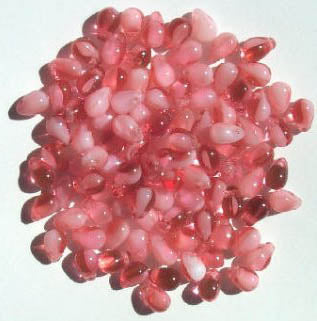 100 4mm Raspberry Givre Drops