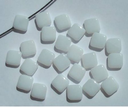 25 10mm Flat Square Diagonal Drilled White