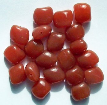 20 10x12mm Milky Topaz Glass Nugget Beads