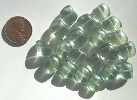 20 10x12mm Light Green Lustre Nuggets