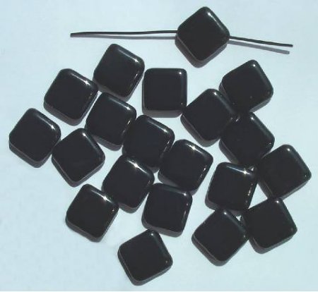 20 15mm Flat Square Diagonal Drilled Black