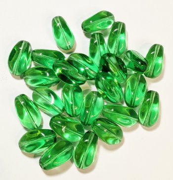 25 18x12mm Four Sided Twisted Ovals - Peridot