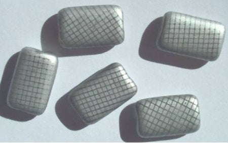 5 19x12mm Czech Glass Flat Rectangle Peacock Beads - Matte Metallic Grey with Grid Pattern