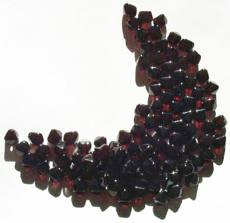 100 6mm Bicone Garnet