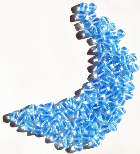 100 6mm Bicone Light Sapphire