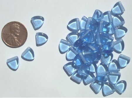 50 9mm Triangle Beads - Light Sapphire