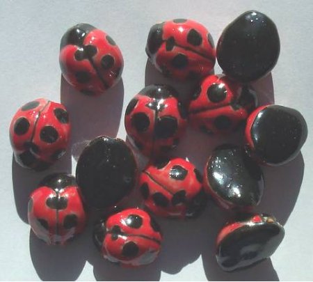13 16x13x10mm Ceramic Ladybug Beads