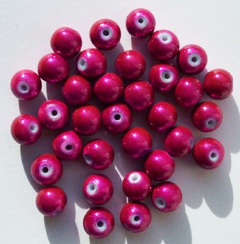 34 8mm Round Fuchsia Miracle Beads