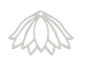 1, 24x34mm Beadwork Silver Plated Lotus Flower Pendant / Link