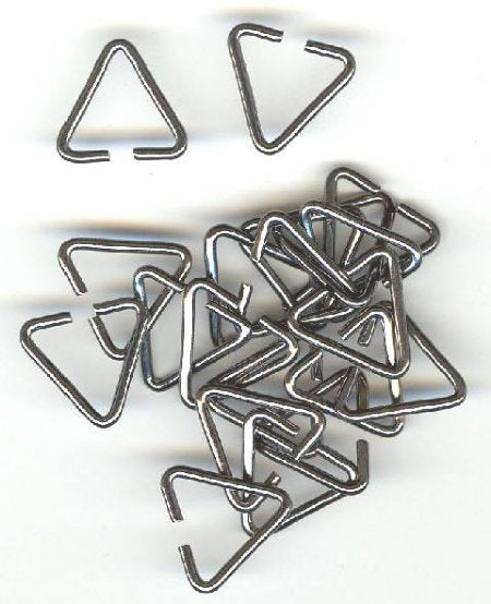 20 13.7mm Large Gunmetal Triangle Bails