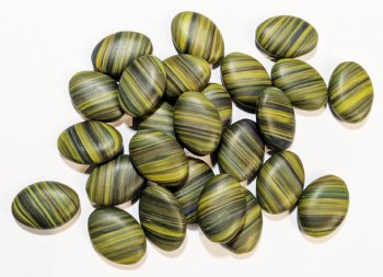 25 16x11mm Flat Oval Marble Matte Black with Yellow Stripes