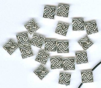 20 9x8mm Antique Silver Flat Diamond Solomon's Knot Beads