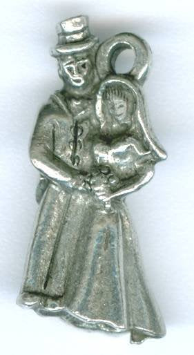 1 19mm Antique Silver Bride & Groom Pendant
