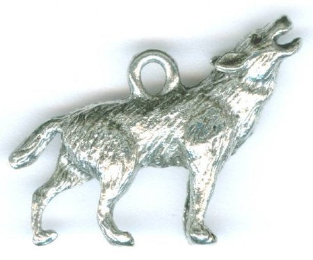 1 19x26mm Antique Silver Howling Coyote Pendant