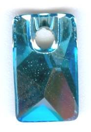 1 9x5mm Swarovski Aqua Pendular Lochrose