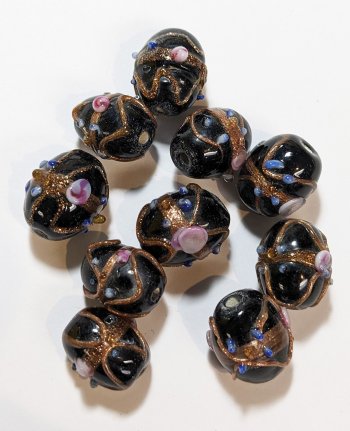 10 16x12mm Opaque Black Oval Wedding Cake Beads